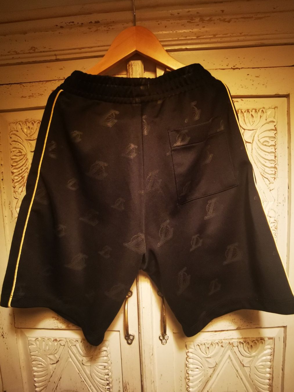 Pantaloni: Short NBA – Usato da Genève venduto da rescateCH 1