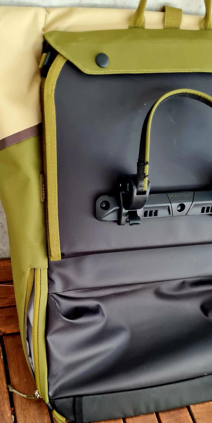 Deuter Zaini: DEUTER VELORUCKSACK XBERG 25, NEU!!! – Nuovo (secondo la descrizione) da Oberriet SG venduto da bar_dvj2 4