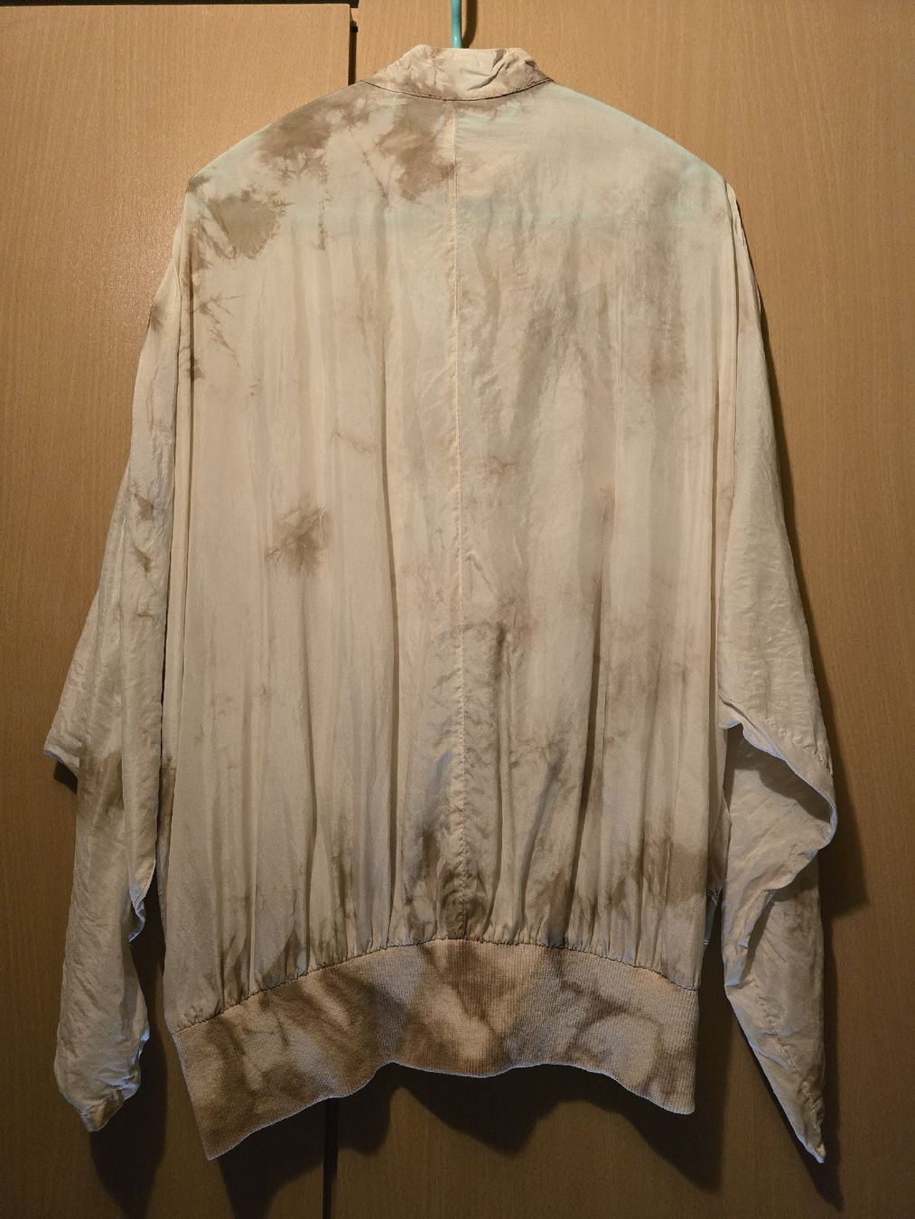 Tops: Blouse/pull en soie, L – D'occasion à La Neuveville par Diamise 1