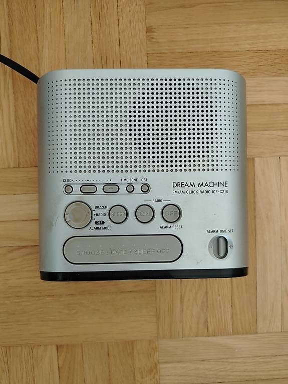 Sony Wecker: Radiosveglia Sony – Gebraucht aus Davesco-Soragno von Mia_sii 2