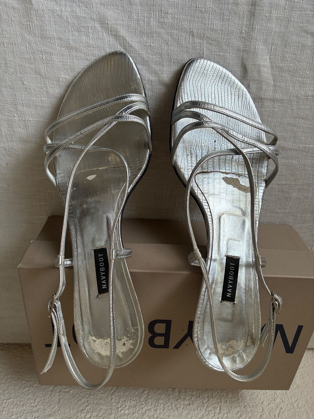 Navyboot Scarpe da donna: Sommer Sandale Silber Gr41 – Usato da Herzogenbuchsee venduto da filoferro