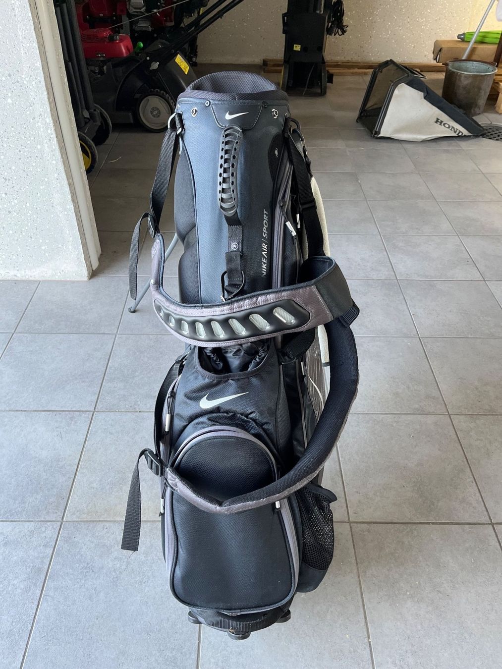 Nike Mazze & Set: Golftasche – Usato da Zürich venduto da acinom01