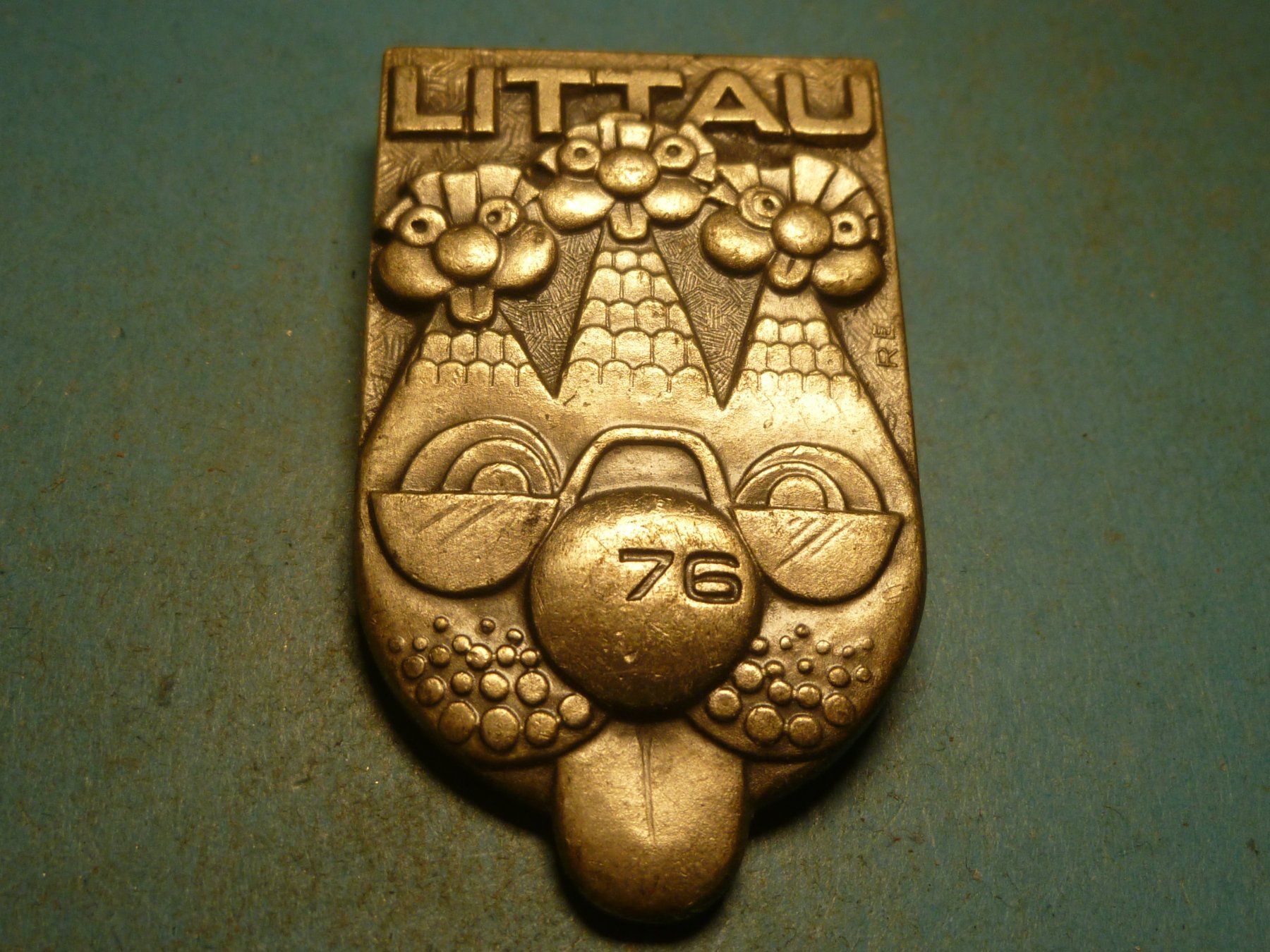 Placchette & Badge: LITTAU 1976 SILBER – Usato da Ried (Muotathal) venduto da Mandarin02