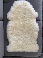 Schaffell Teppich weiss neuwertig