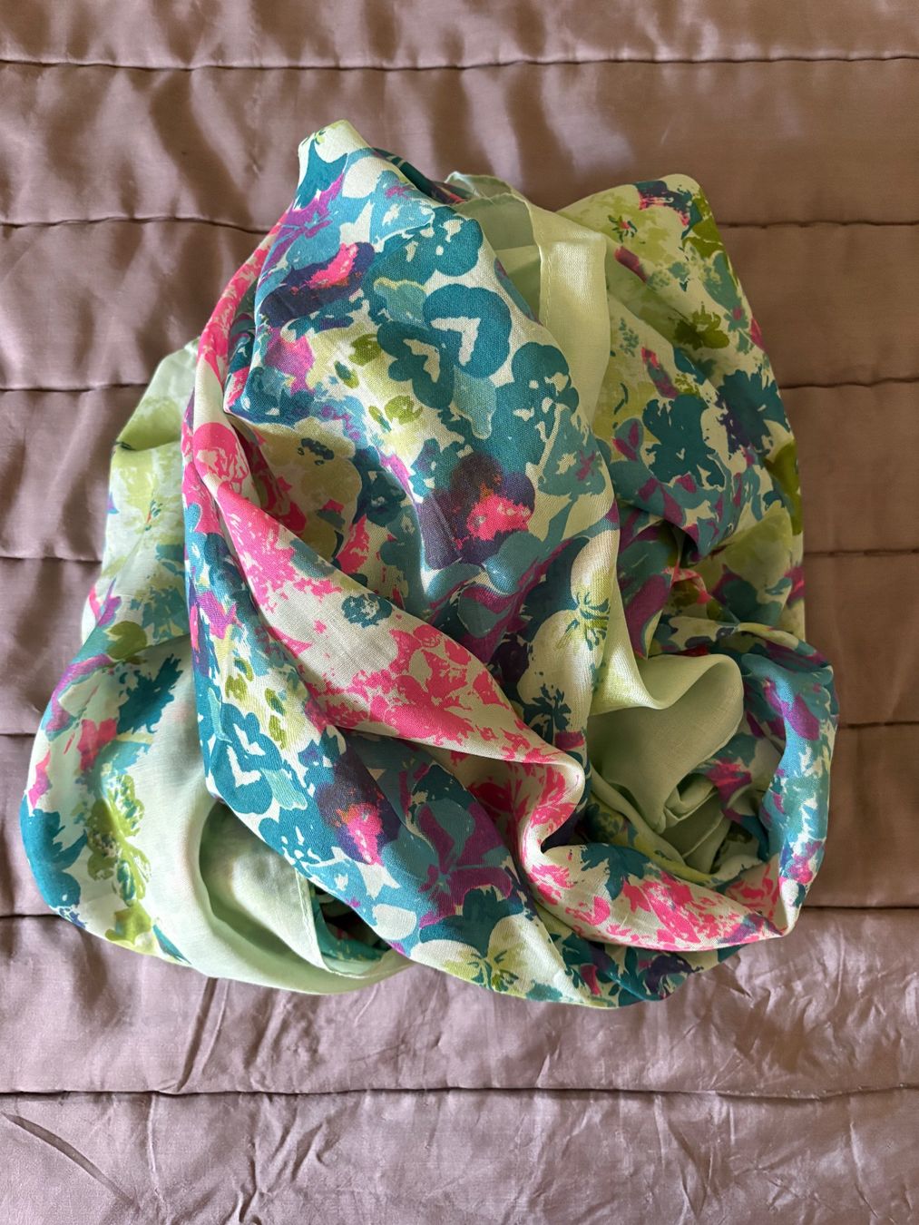 Foulards & écharpes: Schlauchschal/Loop; frische,  tolle Farben! – D'occasion à Rikon im Tösstal par miarosen 7