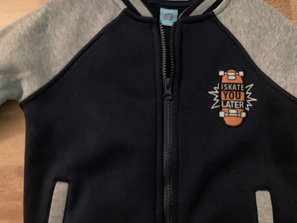Giacche & Cappotti: Kinder College Jacke Gr. 110 neu – Nuovo (secondo la descrizione) da Emmenbrücke venduto da JJ_89 1