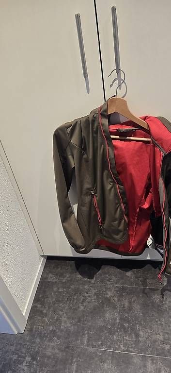 CMP Jacken: CMP Softshell Jacke – Gebraucht aus Nottwil von sch_68nw 3
