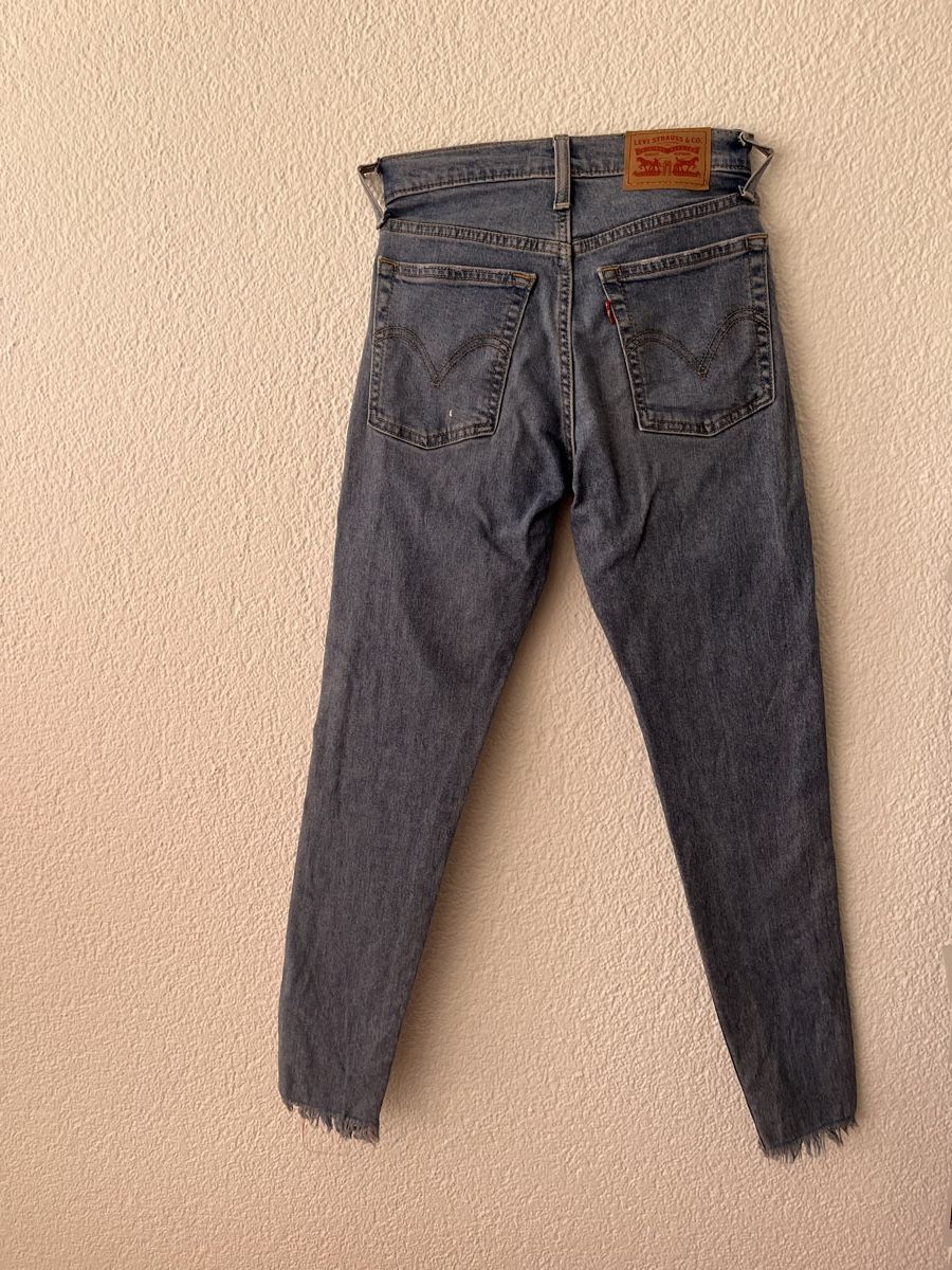 Levi's Jeans: Skinny Levi‘s Jeans  – Usato da Andwil SG venduto da sas_m9tn 8