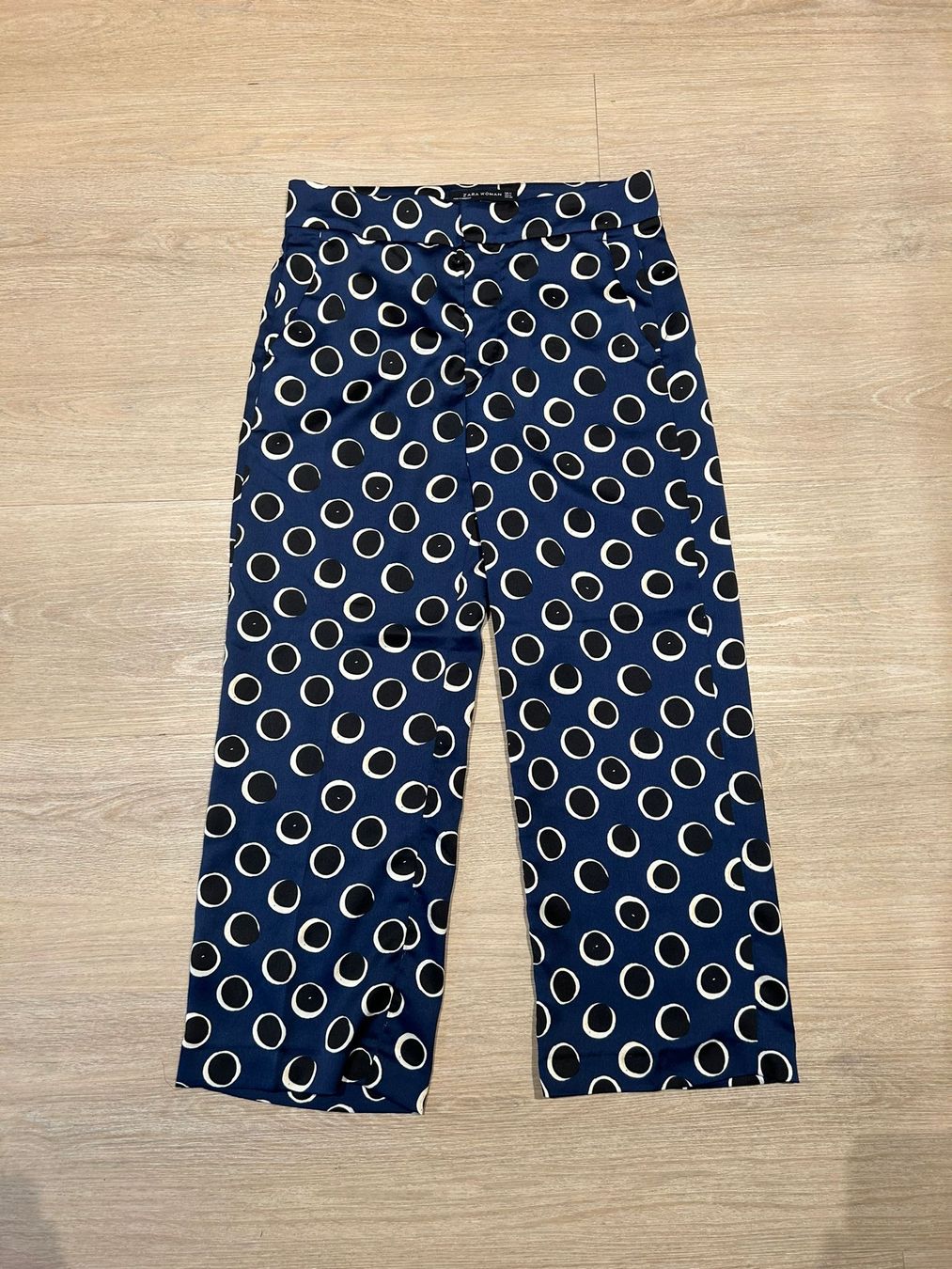 Zara Pantaloni: Zara Stoffhose Punkte blau/weiss – Usato da Dietikon venduto da mel_djf9 1