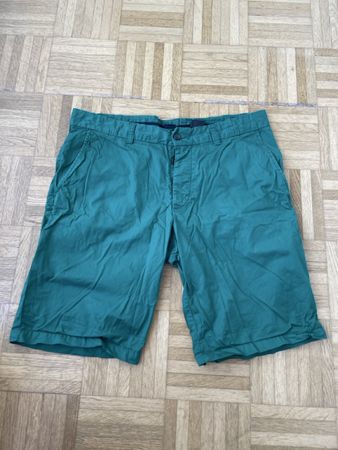 Grüne Herren Sommer Shorts, Top Zustand, Grösse 50