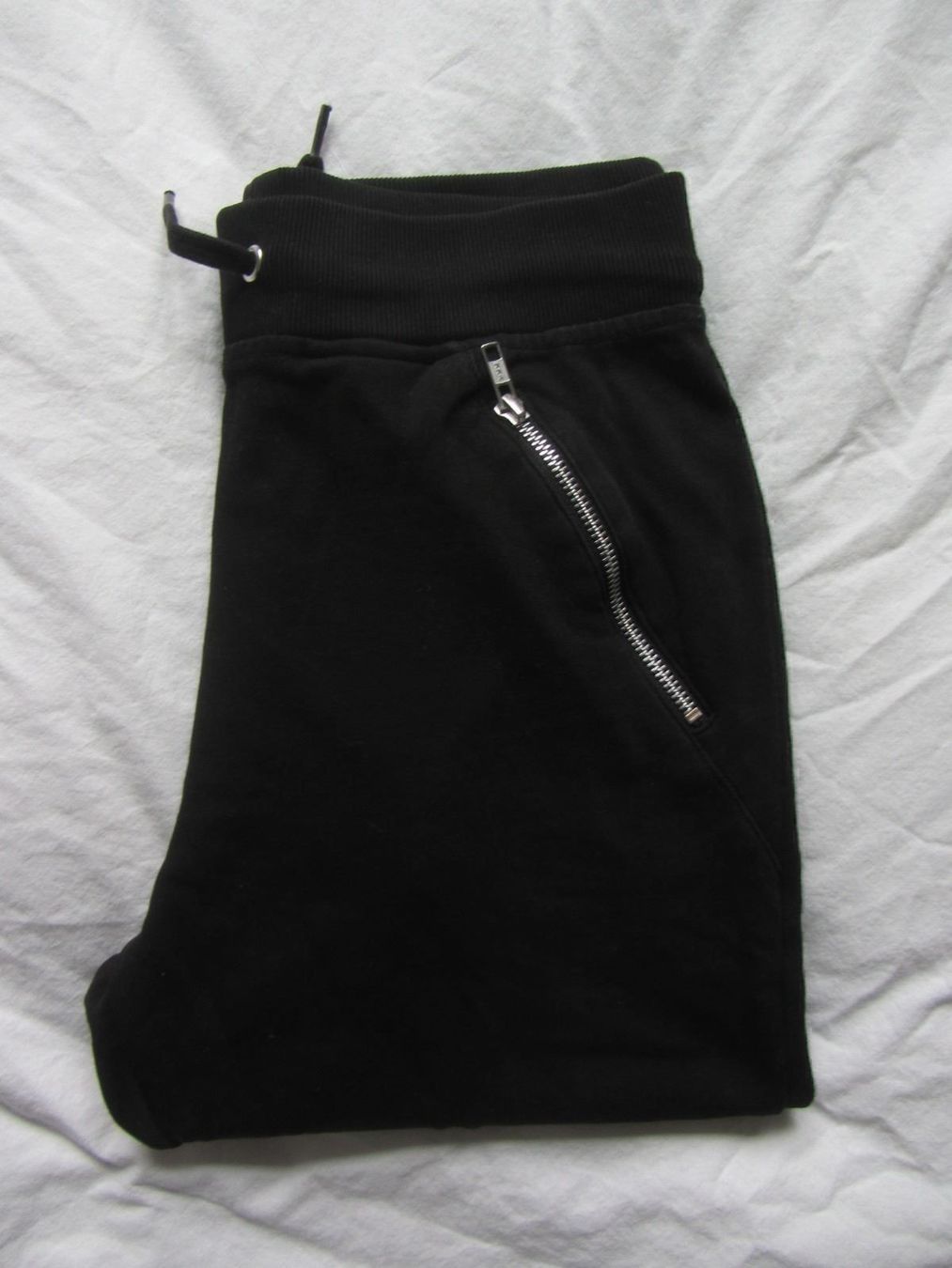 Monki Pantalons: MONKI - Trainerhose schwarz S – D'occasion à Zürich par Diazaio 2