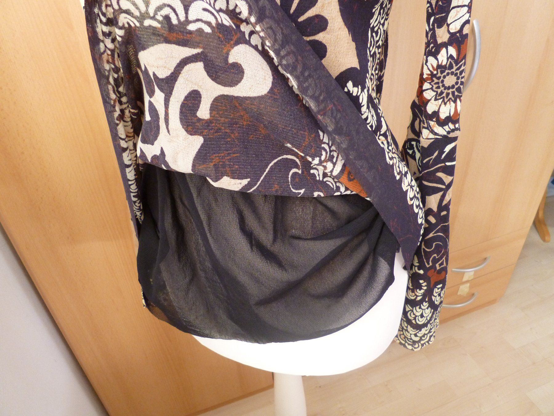 Blusen: FUZZI Oberteil Shirt BLUSE italy  S/XS – Gebraucht aus Dättlikon von Mamakuga 5