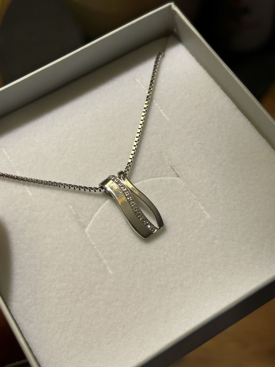 Colliers: Collier argenté de chez Christ – Neuf avec emballage d'origine à Pieterlen par Debs92