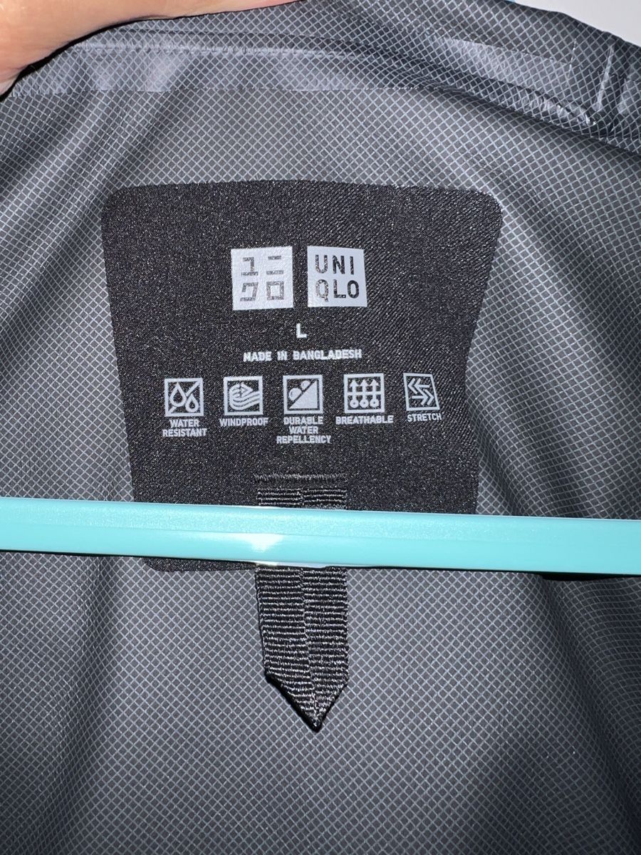 Uniqlo Giacche: Uniqlo Blocktech Parka L – Nuovo (secondo la descrizione) da Zürich venduto da Hugo_Fehr 1