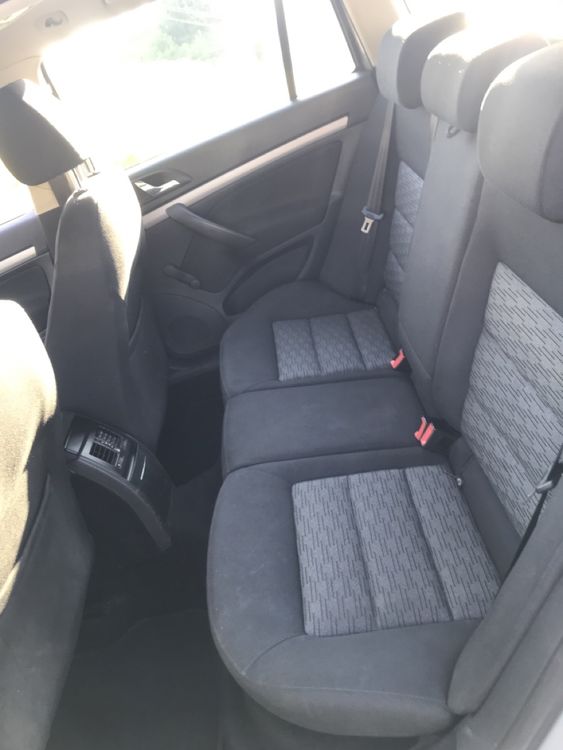 Skoda Automobili: Skoda Octavia 1.6 TDI 4x4 166'400 km – Usato da Schwyz venduto da 11MM11 5