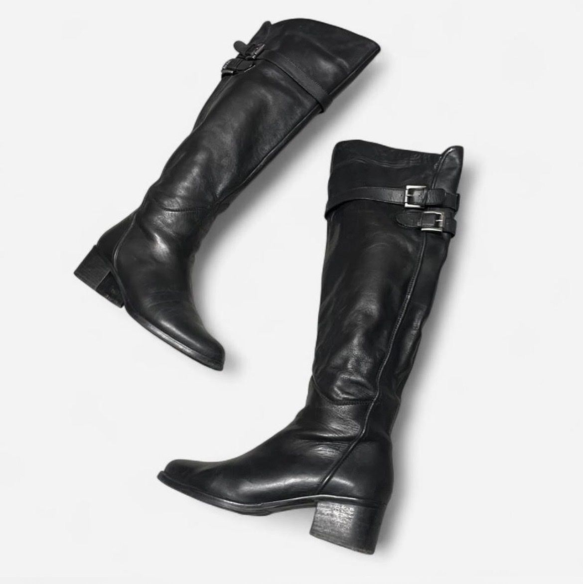 Scarpe da donna: Schwarze Lederstiefel von BCBG, Grösse 38.5 – Usato da Watt venduto da Ene.kro 1