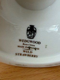 Set di piatti: Kaffeekanne Wedgewood – Nuovo (secondo la descrizione) da Dielsdorf venduto da sunsailor 1