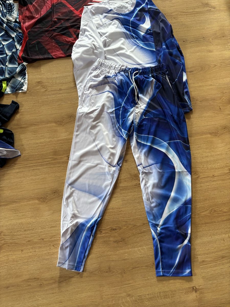 Kleiderpakete: Kleiderset 6 Teile Grösse XXL – Neu und originalverpackt aus Kirchberg SG von lar_8mw6 6