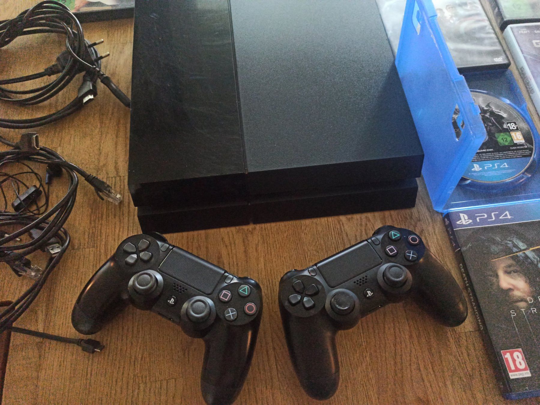Sony Konsolen: Sony - PlayStation 4 - PS4 FAT / Controller / Spiele / usw. – Gebraucht aus Oberweningen von mar_87mx 2