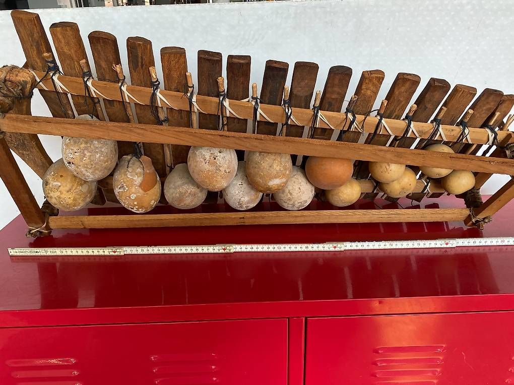 Musikinstrumente: BALAFON  16 notes   provient du Sénegal – Gebraucht aus Cortaillod von cri_hw2g 1