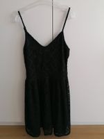 Schönes Spitzen Kleid