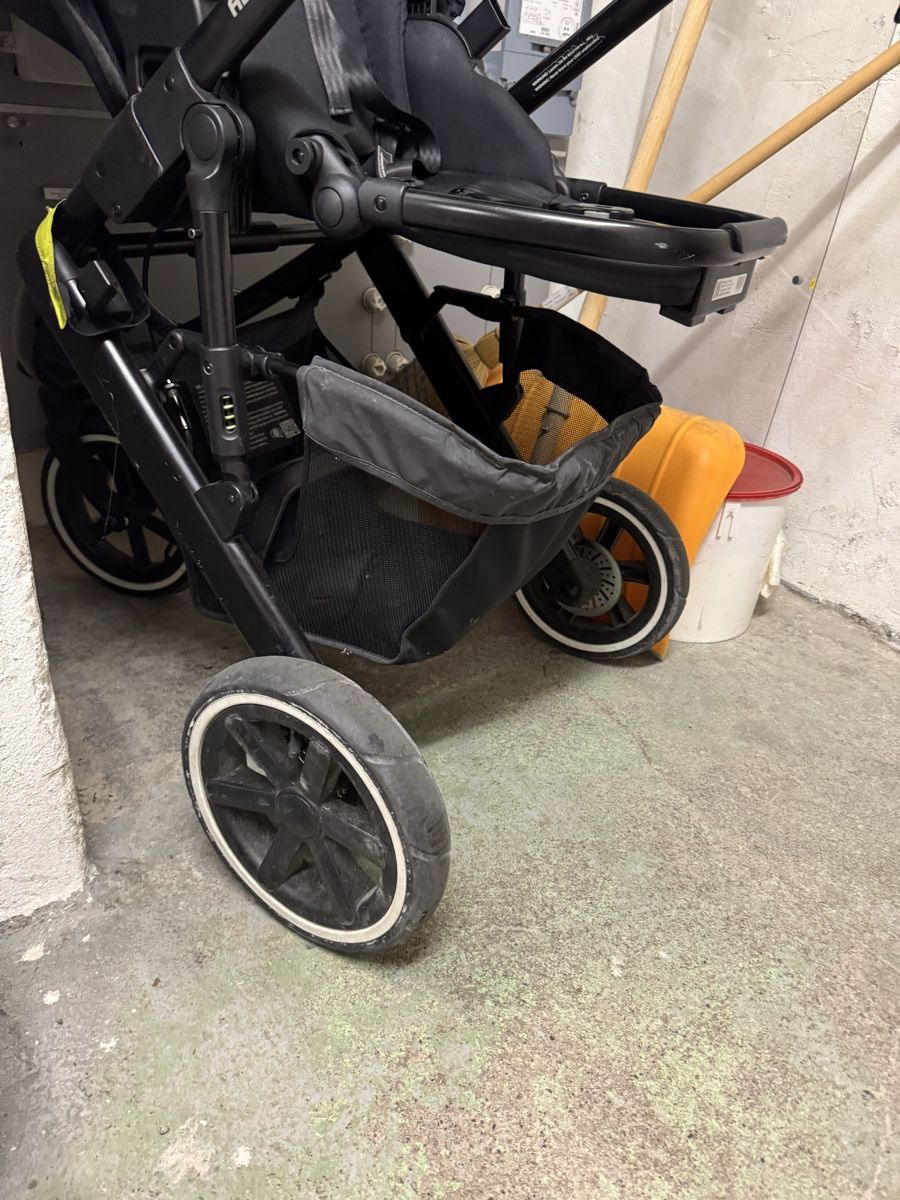 ABC Design Kinderwagen: ABC Design Salsa Kinderwagen schwarz – Gebraucht aus Zürich von Aponivi 1