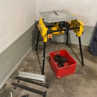 Dewalt Tischkreissäge/Kappsäge DW743