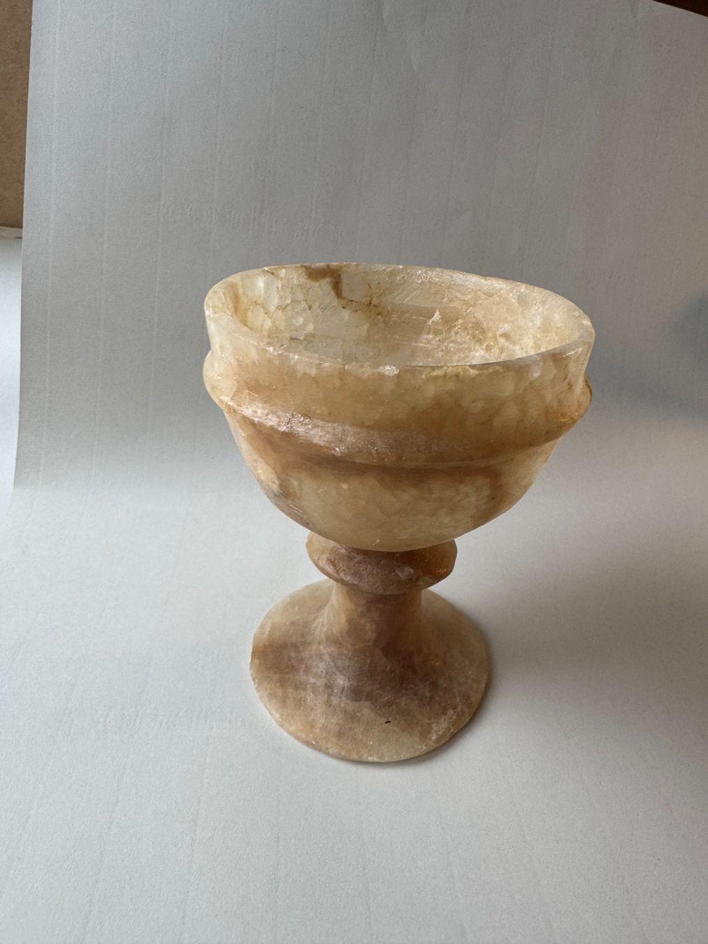 Minerali & Pietre curative: Kelch Alabaster – Usato da Murten venduto da Bodoni59