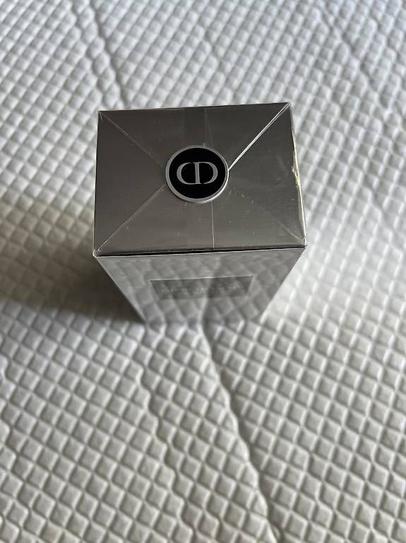 Profumi & Eau de Toilette: Dior Homme  Oldest Version New  – Usato da Männedorf venduto da mih_dv9h 1
