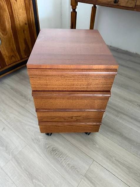 Comodini: Table de nuit – Usato da Gland venduto da kba_9tsz