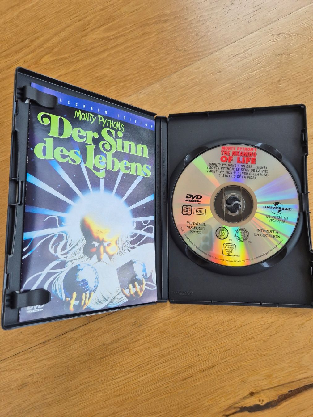 Alle DVDs: DVD MONTY PYTHON - Der Sinn des Lebens – Gebraucht aus Baar von tess01 2