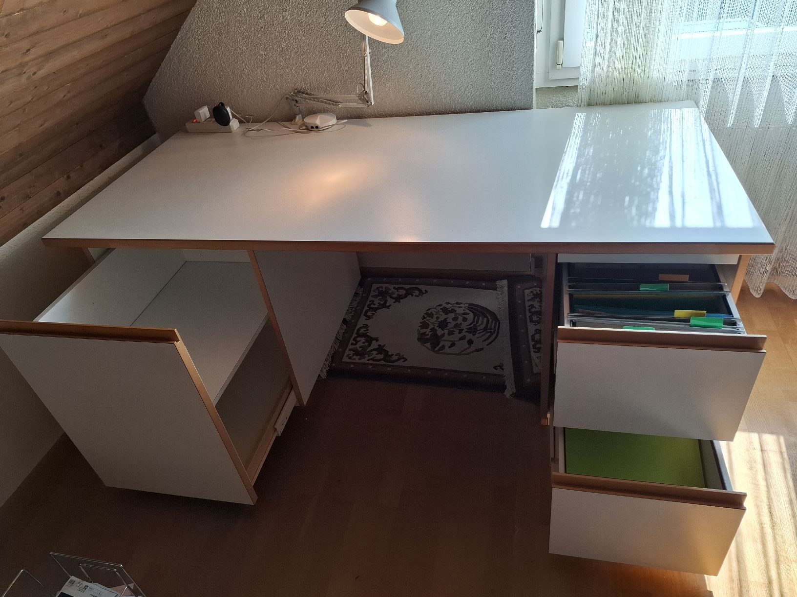 Bureaux: Schreibtisch weiss – D'occasion à Buus par Nambo 1