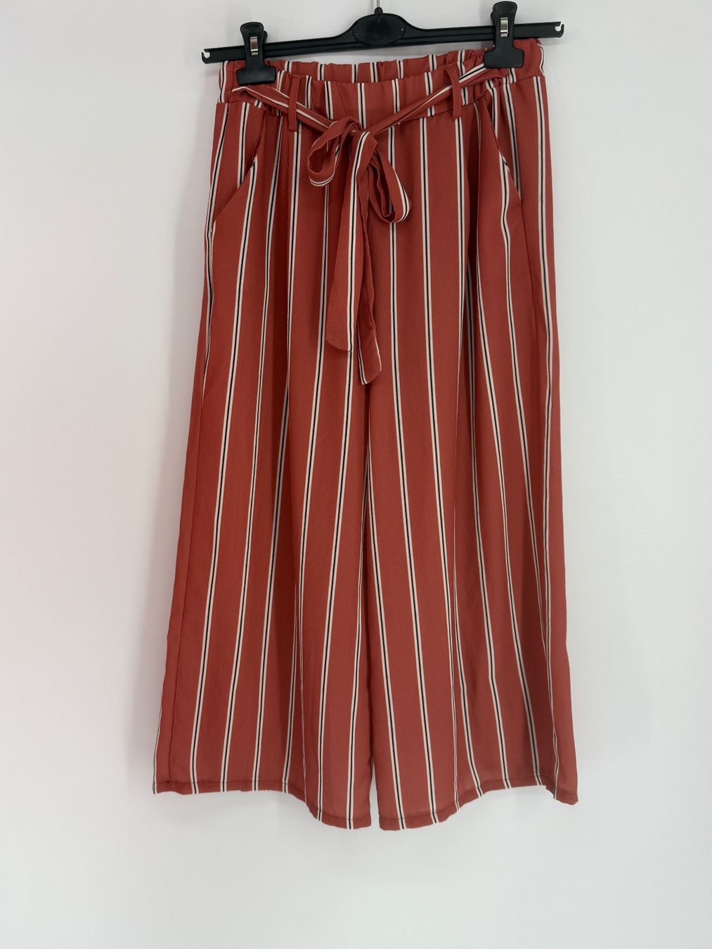 Zebra Pantaloni: 7/8 Culotte Hose Gr. M von Zebra – Usato da Auenstein venduto da moin.