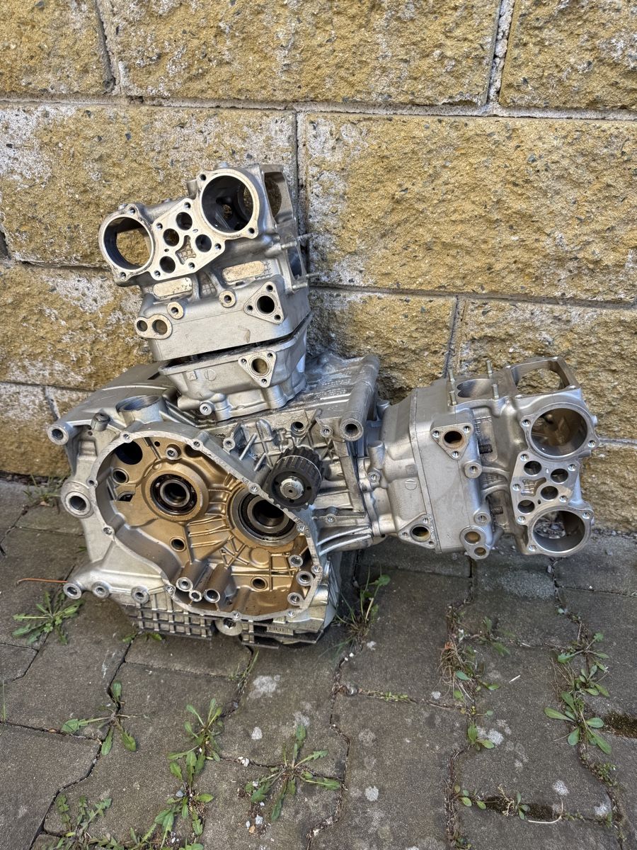 Ducati Motori: Moteur nu Ducati 748 idem 916 996 – Difettoso da Cossonay-Ville venduto da Jeromek 6