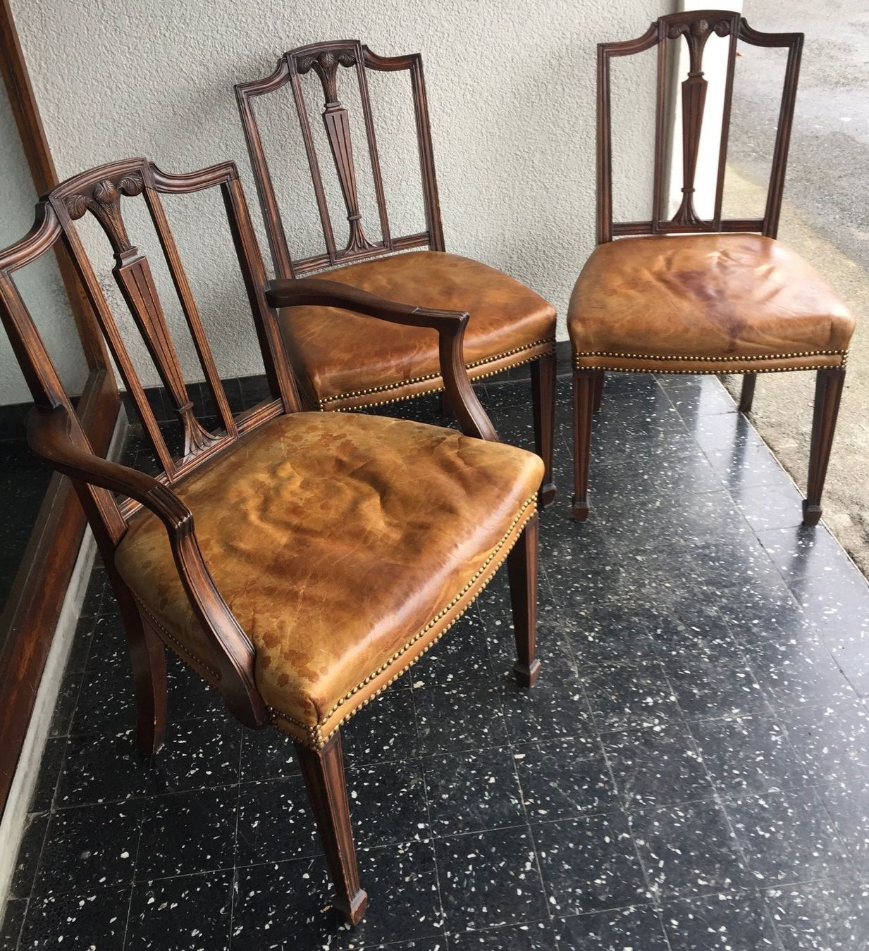 Sedie: 3 chaises bois/cuir, à restaurer – Usato da Onex venduto da mirza02