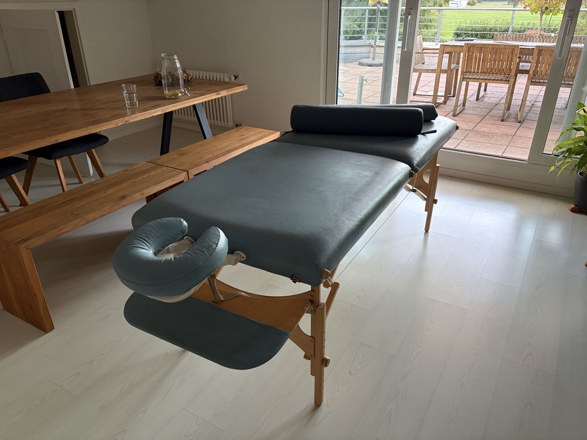 Liegen & Liegestühle: Oakwood Massageliege klappbar – Gebraucht aus Jona von jk23.06 1