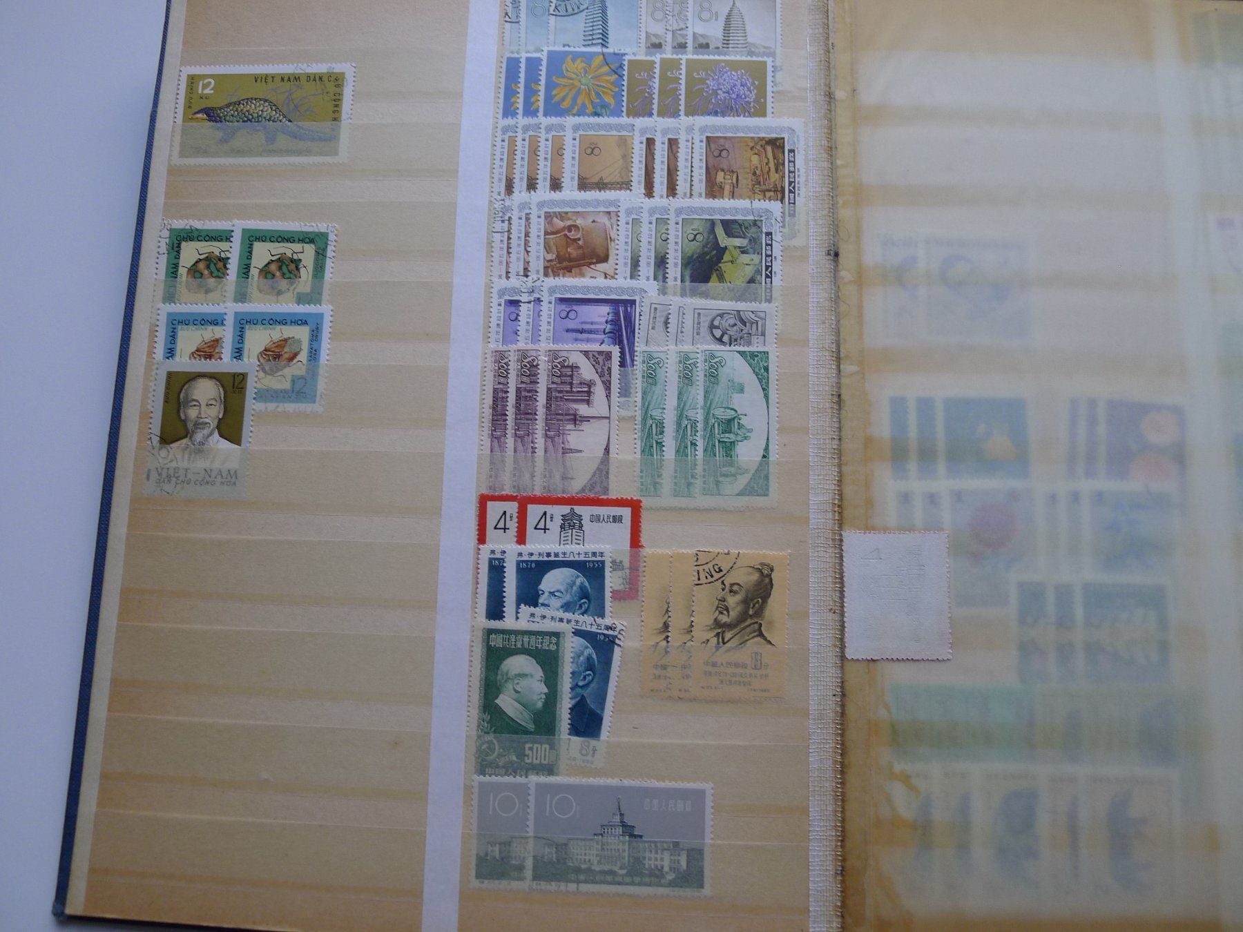 Tutti i francobolli: 2 Alben mit Ausland Briefmarken – Usato da Dagmersellen venduto da q1w2e3r4 5