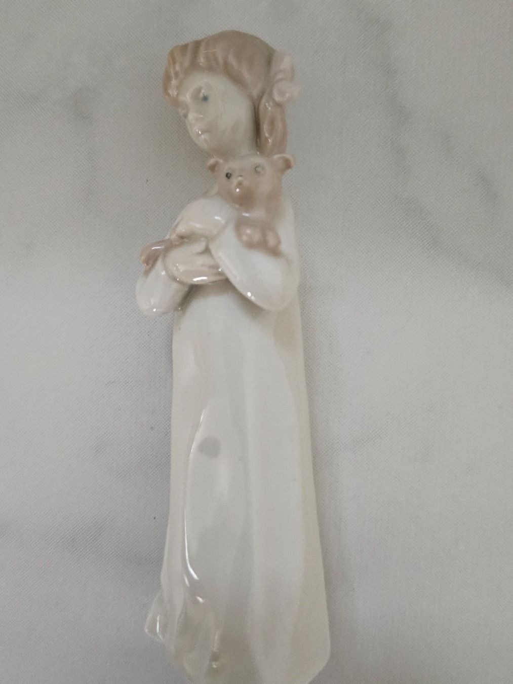 Figuren: Porzellanfigur Mädchen mit Hündchen – Gebraucht aus Meggen von G7957c24 2