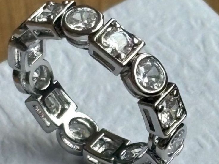 Anelli: Luxus Elegante Gr.18:8 Ring  Memoire Silberfarben – Nuovo (secondo la descrizione) da Biel-Bienne venduto da Roserosse13 5