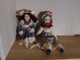 2 wunderschöne Sammlerpuppen Porzellan