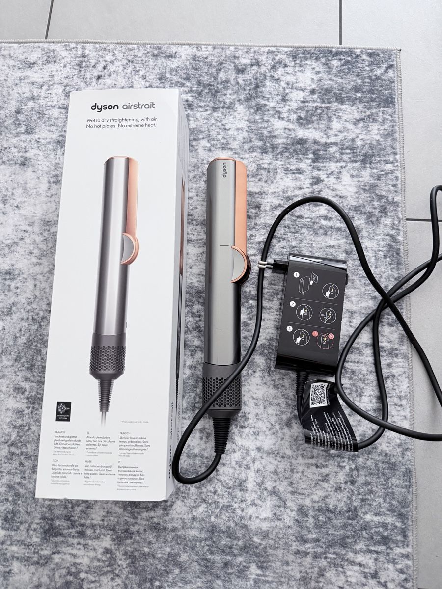 Dyson Föhn: Dyson Airstrait – Neu (gemäss Beschreibung) aus Sirnach von Elfine91