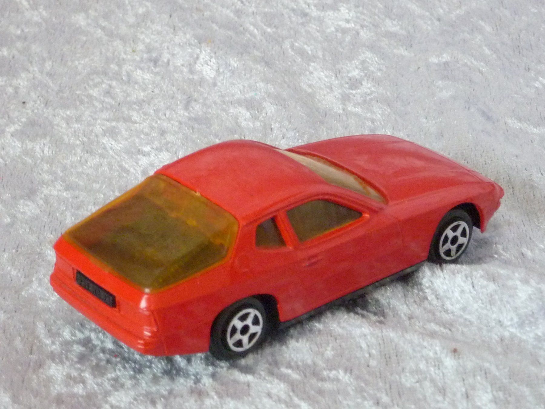Norev Modellini d'auto: Porsche 924 1:43 – Usato da Dürrenäsch venduto da modellautos4you 3
