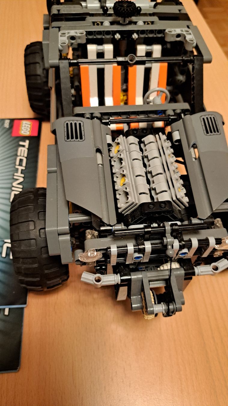 Lego Kit di costruzioni: LEGO TECHNIC 8297 – Usato da Basel venduto da vidra66 3