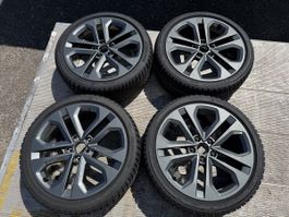 UNBENUTZT! Original Audi S3 2025 Alufelgen Winter 225/40R18