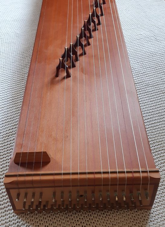 Sehr schönes KoTaMo Koto, Tambura und Monochord ! Kaufen auf Ricardo