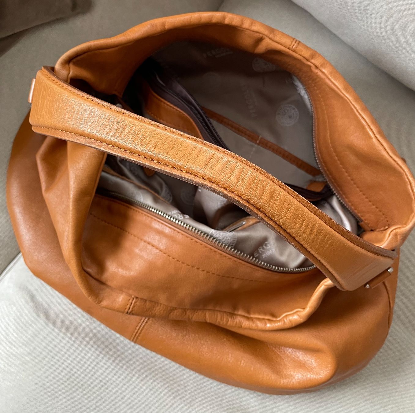 Borse da donna: Schicke Hobo Ledertasche neu – Nuovo (secondo la descrizione) da Zürich venduto da Caracol1998 2
