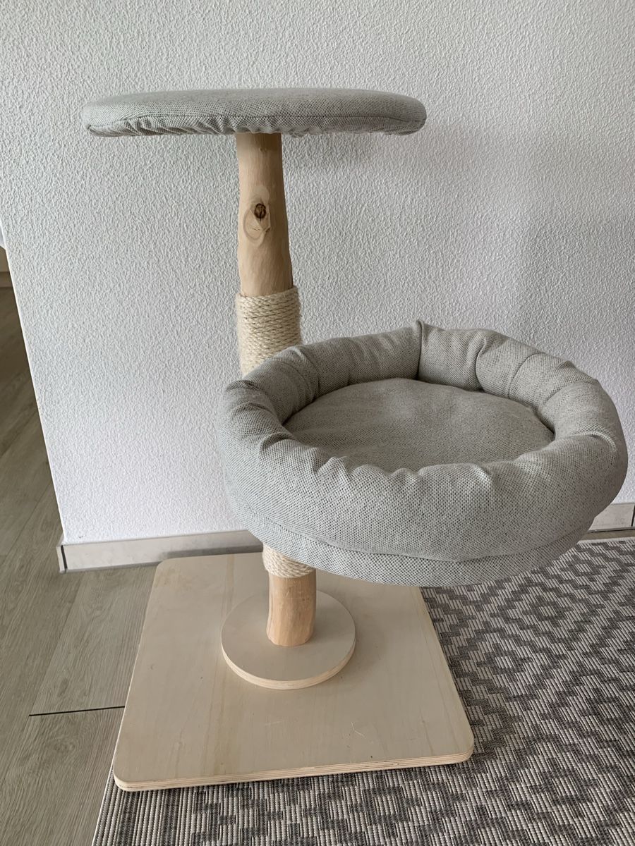 Katzenbaum - Kratzbaum: Katzenbaum / Kratzbaum – Gebraucht aus Zofingen von Beob 2