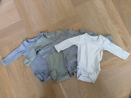 4er Set H&M Langarm bodies Gr. 68 