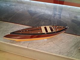Sehr schönes Holzboot in Museumsqualität Bereit für RC
