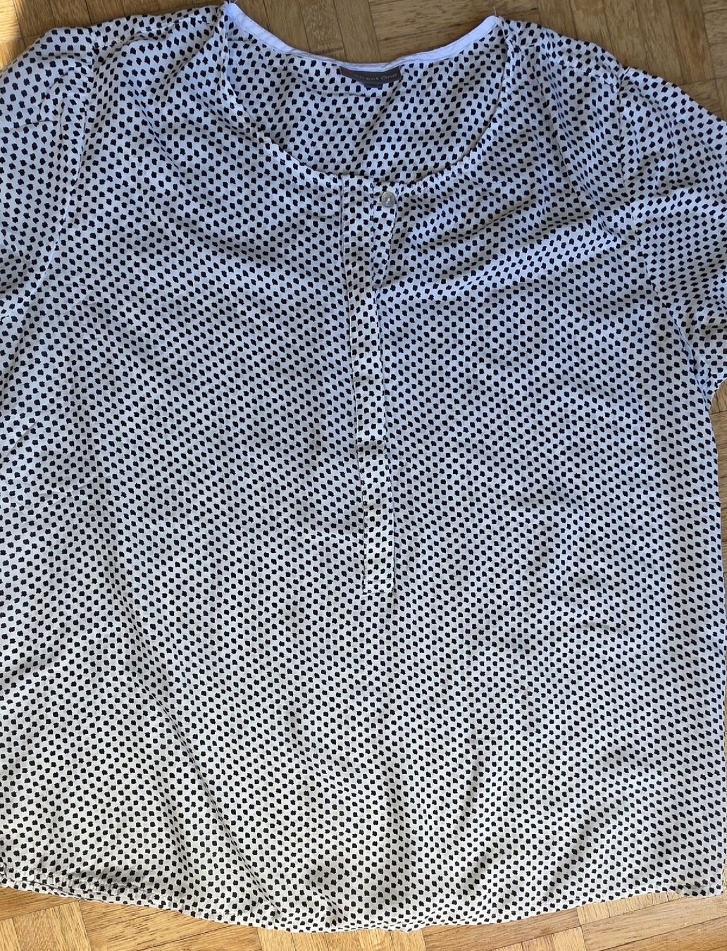 T-shirt: Chemise /Blouse/Tshirt – Usato da Yverdon-les-Bains venduto da van_dq65 3